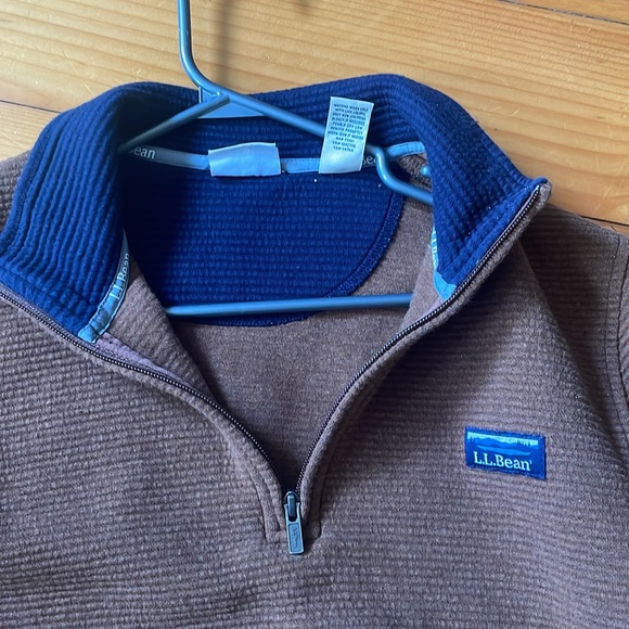 L.L Bean quarter zip (US. Medium) - Picture 2 of 4